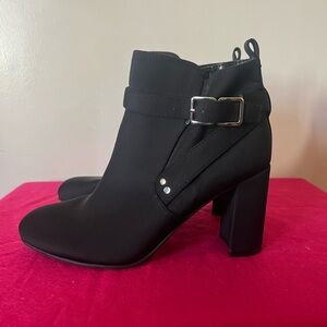Unisa black buckle booties